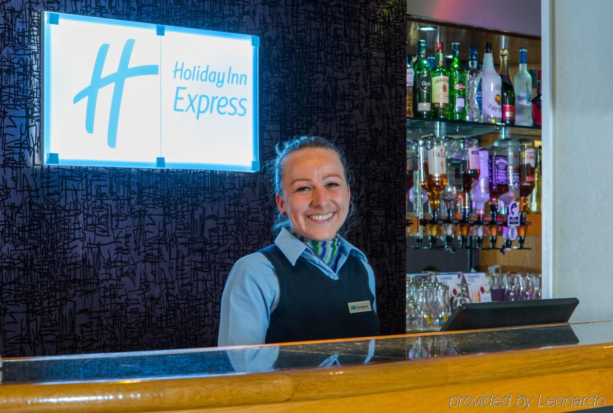 Holiday Inn Express London-Hammersmith, An Ihg Hotel Buitenkant foto